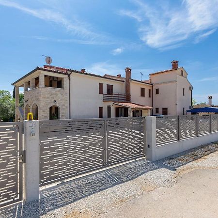 Silva Apartman Poreč Kültér fotó